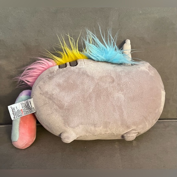 Pusheen The Cat-3 + Miniso Little Monster + Tasty Peach Meowchi Cat Plush + Book - Picture 12 of 16